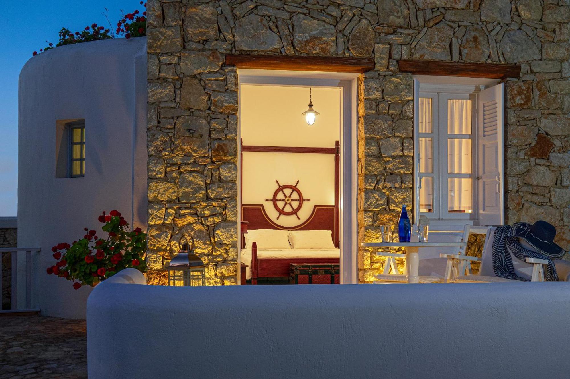 Chora & 4* Folégandros